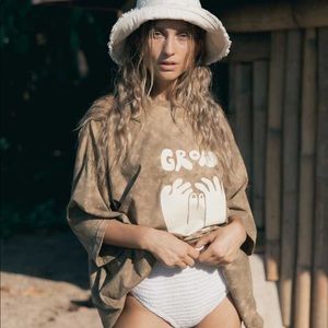 Maurie and Eve Grow Peace tee